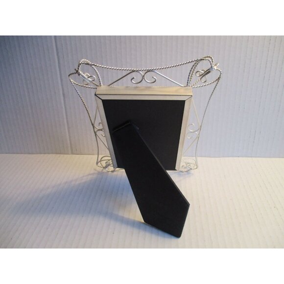 *Carr Delicate Picture Frame Sculpted Silver Metal Wire - 4" x 6" - NWT - 2 Way - Picture 6 of 6